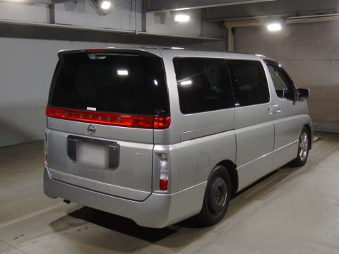 2004 Nissan Elgrand E51[1]