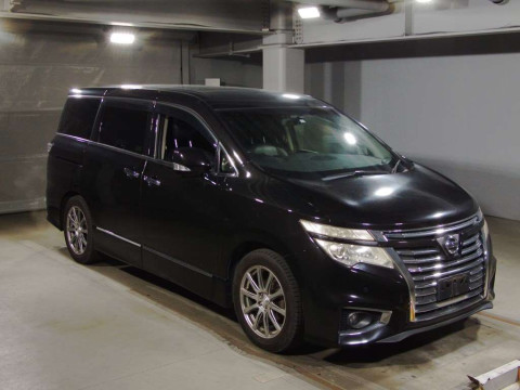 2014 Nissan Elgrand TE52[2]