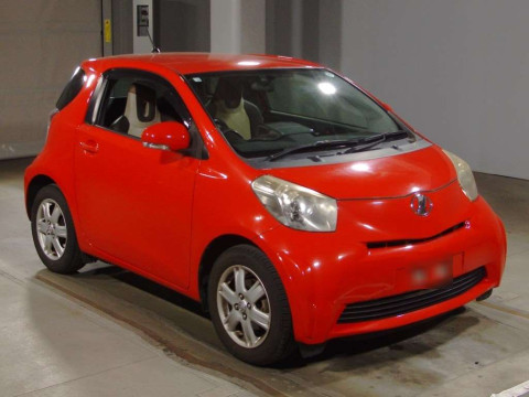 2010 Toyota iQ KGJ10[2]