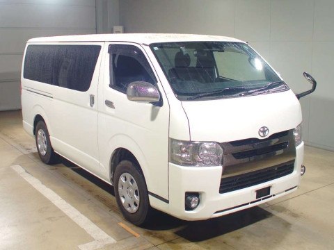 2019 Toyota Regiusace Van GDH206V[2]