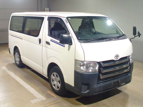 2015 Toyota Regiusace Van KDH201V[2]