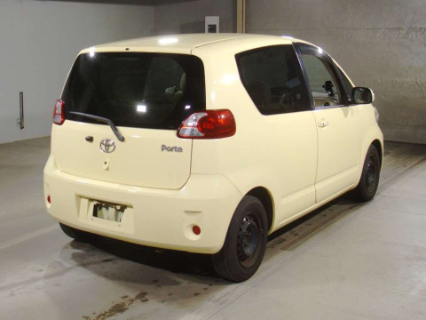 2007 Toyota Porte NNP10[1]