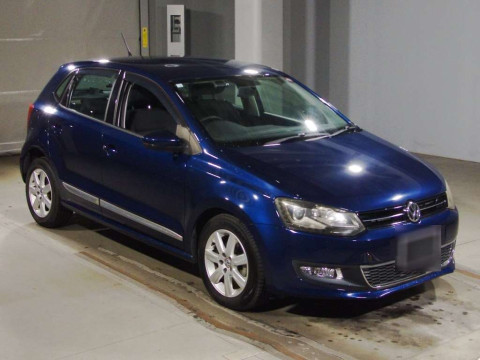 2012 Volkswagen Polo 6RCBZ[2]