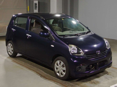 2016 Toyota Pixis Epoch LA300A[2]