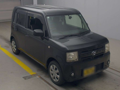 2013 Toyota Pixis Space L575A[2]