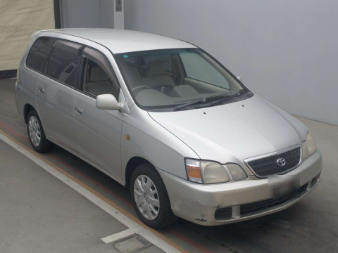 2002 Toyota Gaia ACM10G[2]