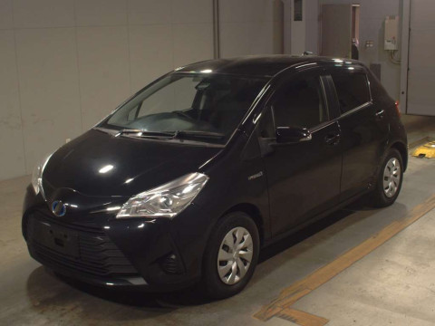 2017 Toyota Vitz NHP130[0]