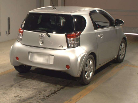 2008 Toyota iQ KGJ10[1]