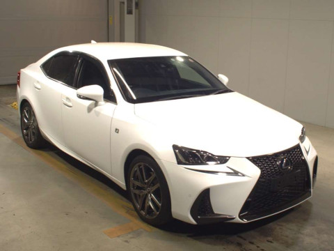 2017 Lexus IS AVE30[2]