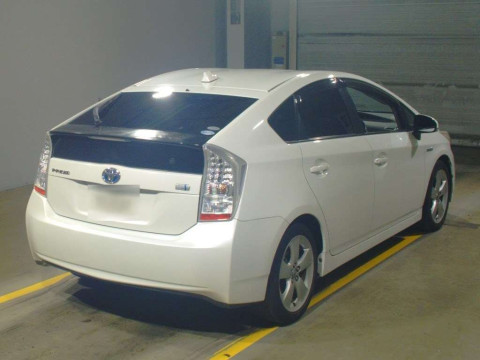 2010 Toyota Prius ZVW30[1]