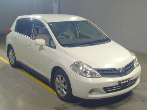 2011 Nissan Tiida C11[2]