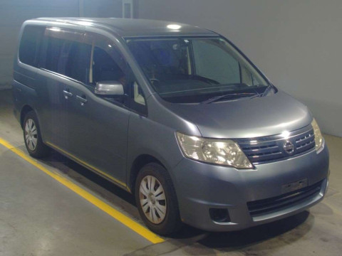 2010 Nissan Serena C25[2]