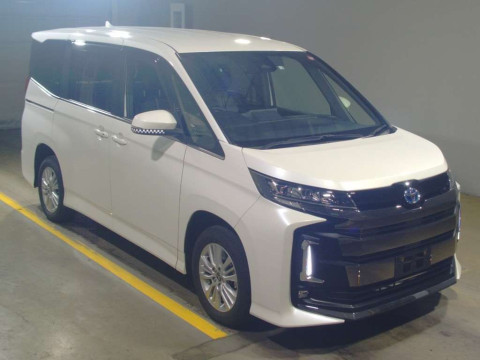 2022 Toyota Noah ZWR95W[2]