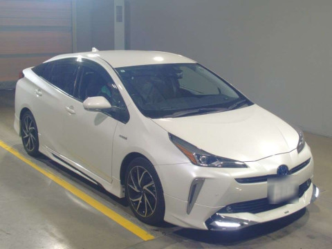 2019 Toyota Prius ZVW51[1]