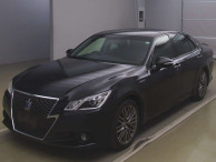 2013 Toyota Crown Hybrid