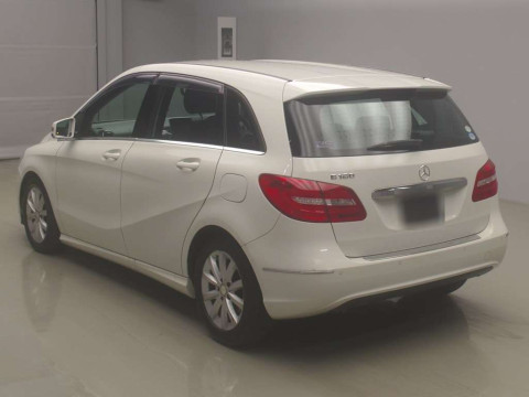 2014 Mercedes Benz B-Class 246242[2]