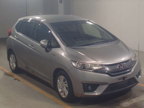 2015 Honda Fit Hybrid GP5[2]