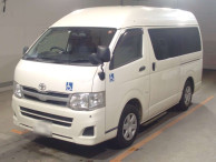 2011 Toyota Regiusace Van