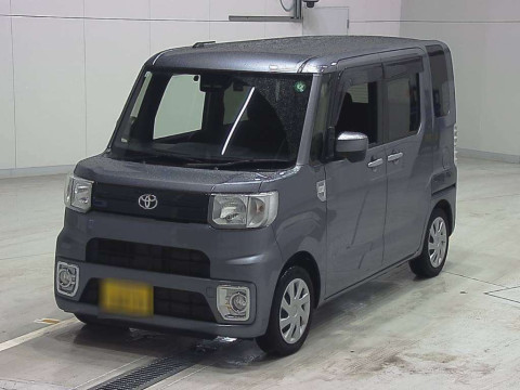 2021 Toyota Pixis Mega LA700A[0]