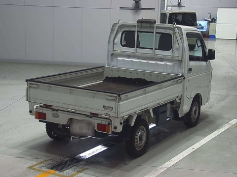 2015 Suzuki Carry Truck DA16T[1]