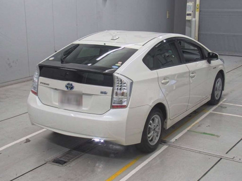 2010 Toyota Prius ZVW30[1]