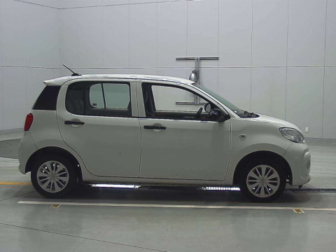 2018 Toyota Passo M700A[2]