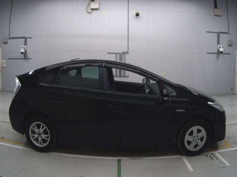 2010 Toyota Prius ZVW30[2]