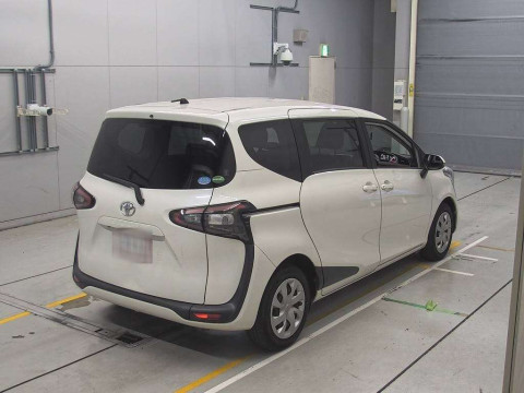 2017 Toyota Sienta NSP170G[1]