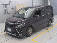 2021 Toyota Voxy