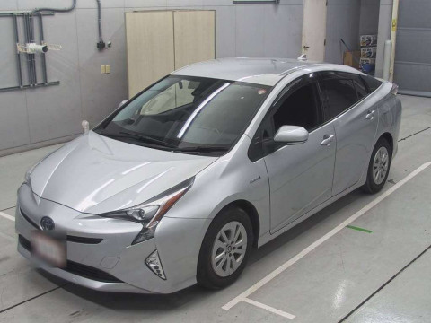 2016 Toyota Prius ZVW50[0]