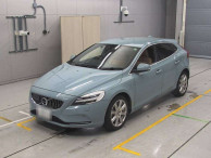 2017 Volvo V40