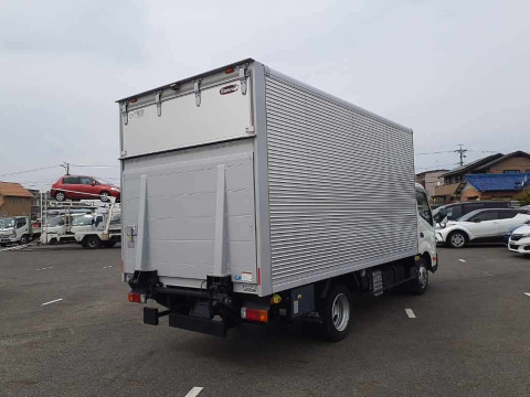 2022 Toyota Dyna Truck XZU710[1]