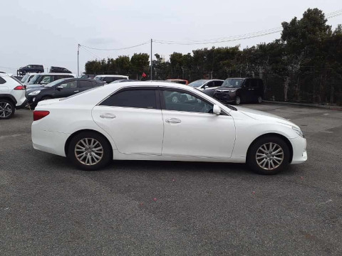 2013 Toyota Mark X GRX130[2]