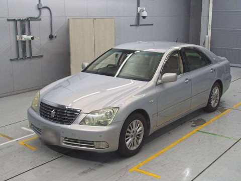 2004 Toyota Crown GRS182[0]