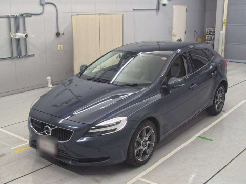 2018 Volvo V40 MB4154T[0]