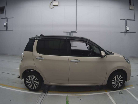 2017 Daihatsu Boon M700S[2]