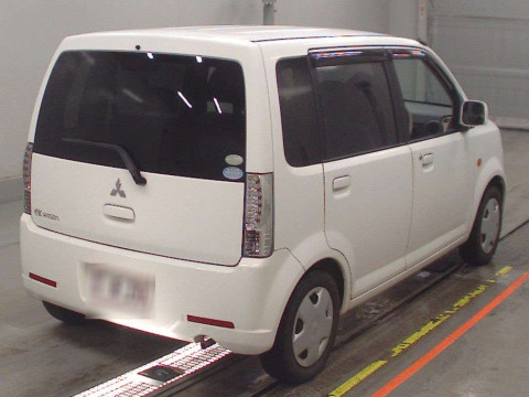 2011 Mitsubishi eK Wagon H82W[1]