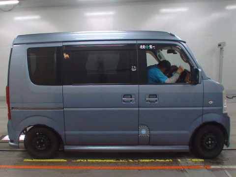 2010 Suzuki Every Wagon DA64W[2]