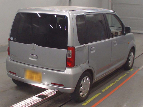 2006 Mitsubishi eK Wagon H81W[1]