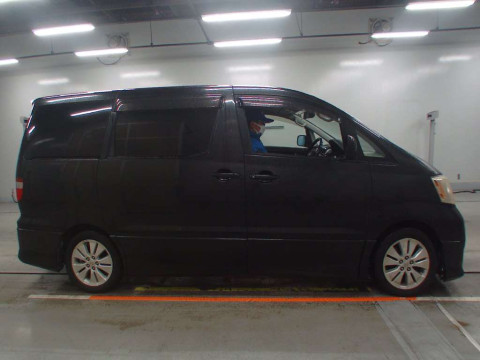 2002 Toyota Alphard MNH10W[2]