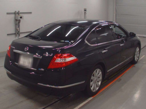 2010 Nissan Teana J32[1]