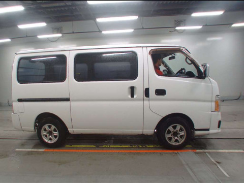 2010 Nissan Caravan Van VWME25[2]