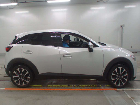 2018 Mazda CX-3 DK8FW[2]