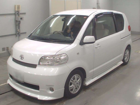 2004 Toyota Porte NNP11[0]