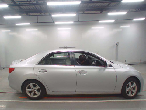 2012 Toyota Mark X GRX130[2]