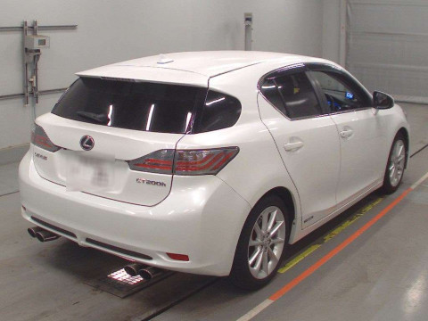 2011 Lexus CT ZWA10[1]