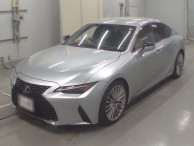 2021 Lexus IS