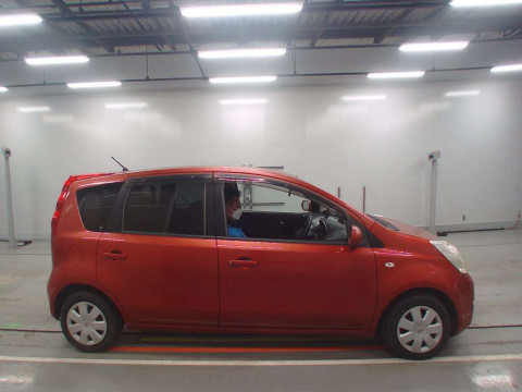 2009 Nissan Note E11[2]