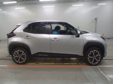 2023 Toyota YARIS CROSS MXPJ10[2]