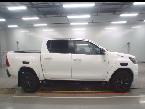 2023 Toyota Hilux GUN125[2]